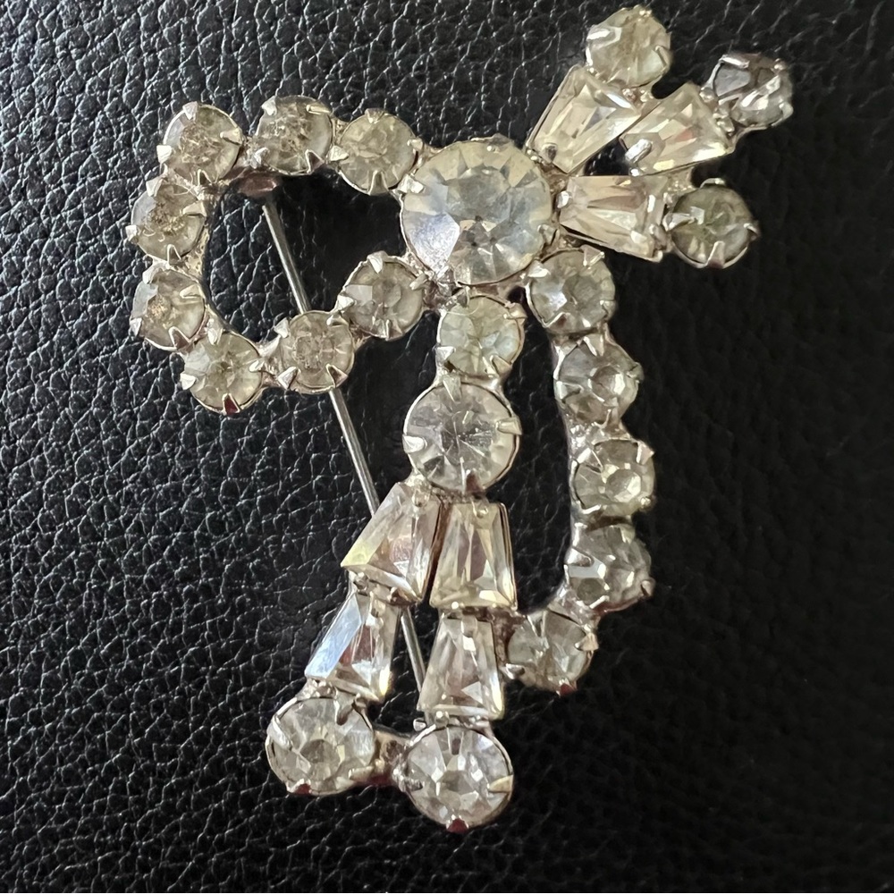 Vintage rhinestone brooch pin costume jewelry - Picture 3 of 8
